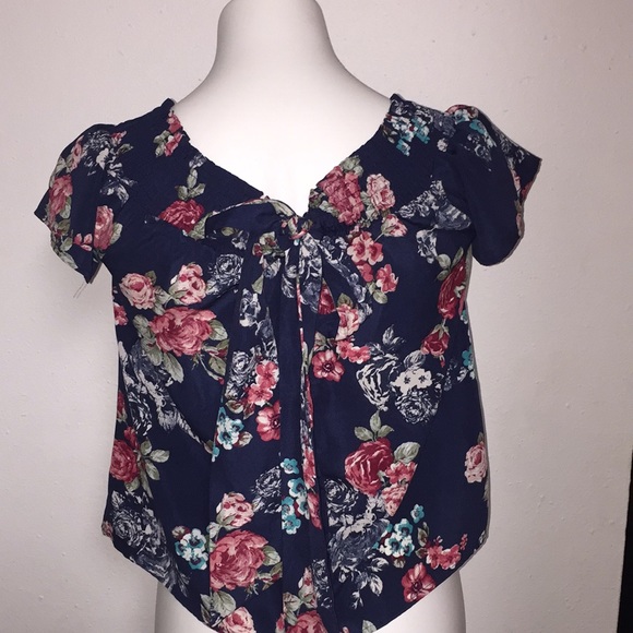 Active USA Floral Top Sz S - Picture 3 of 6